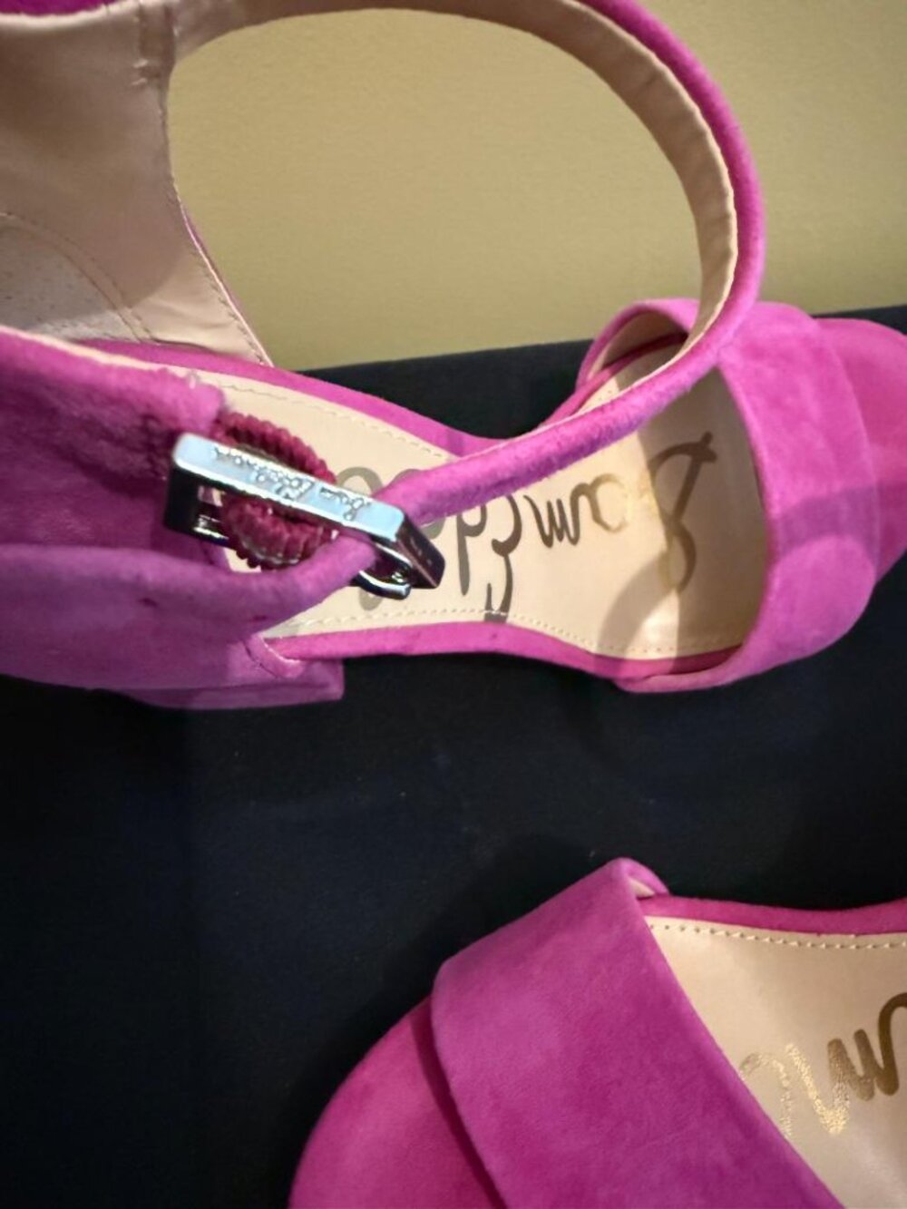 Sam Edelman Fuchsia Suede Block Heel Ankle Strap Sandals Size 6 EUC - Picture 10 of 15
